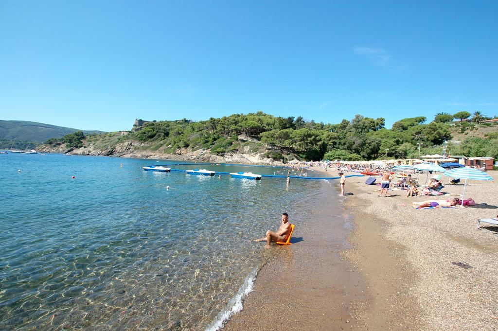 Baia Fiorita Apartment Porto Azzurro Room photo