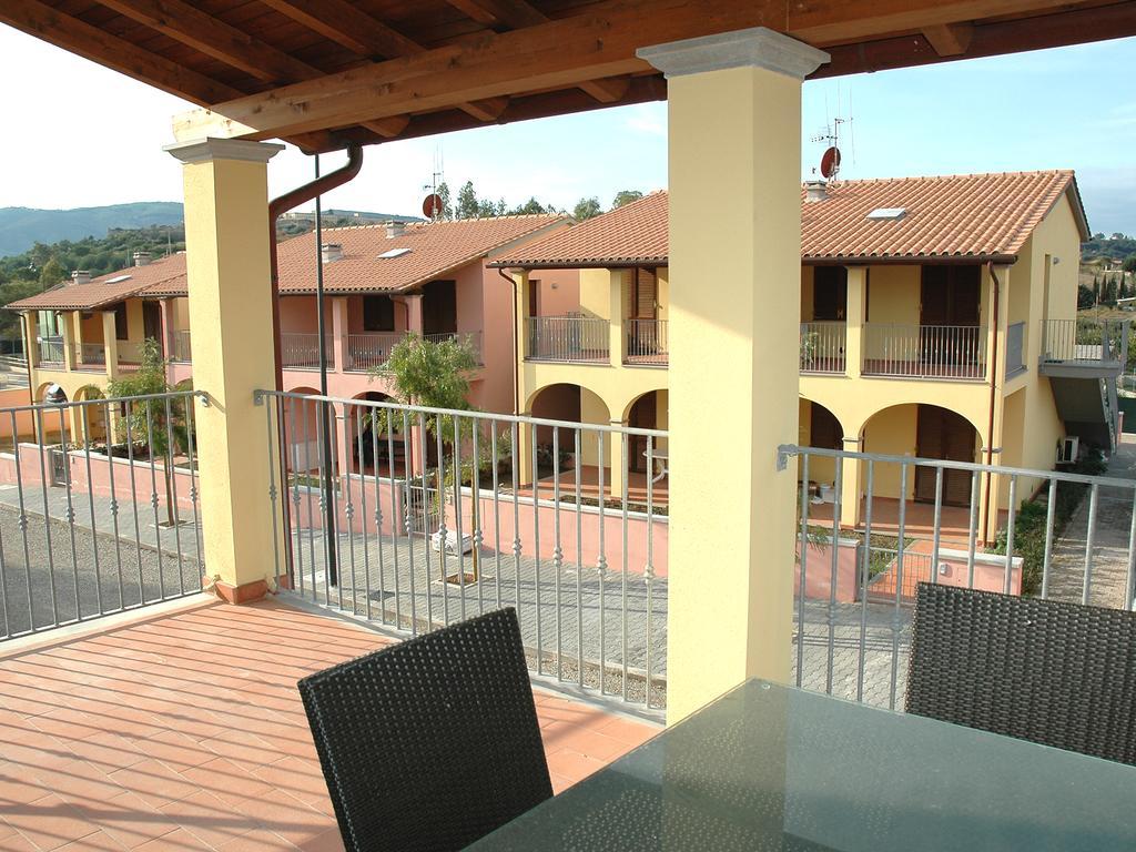 Baia Fiorita Apartment Porto Azzurro Exterior photo